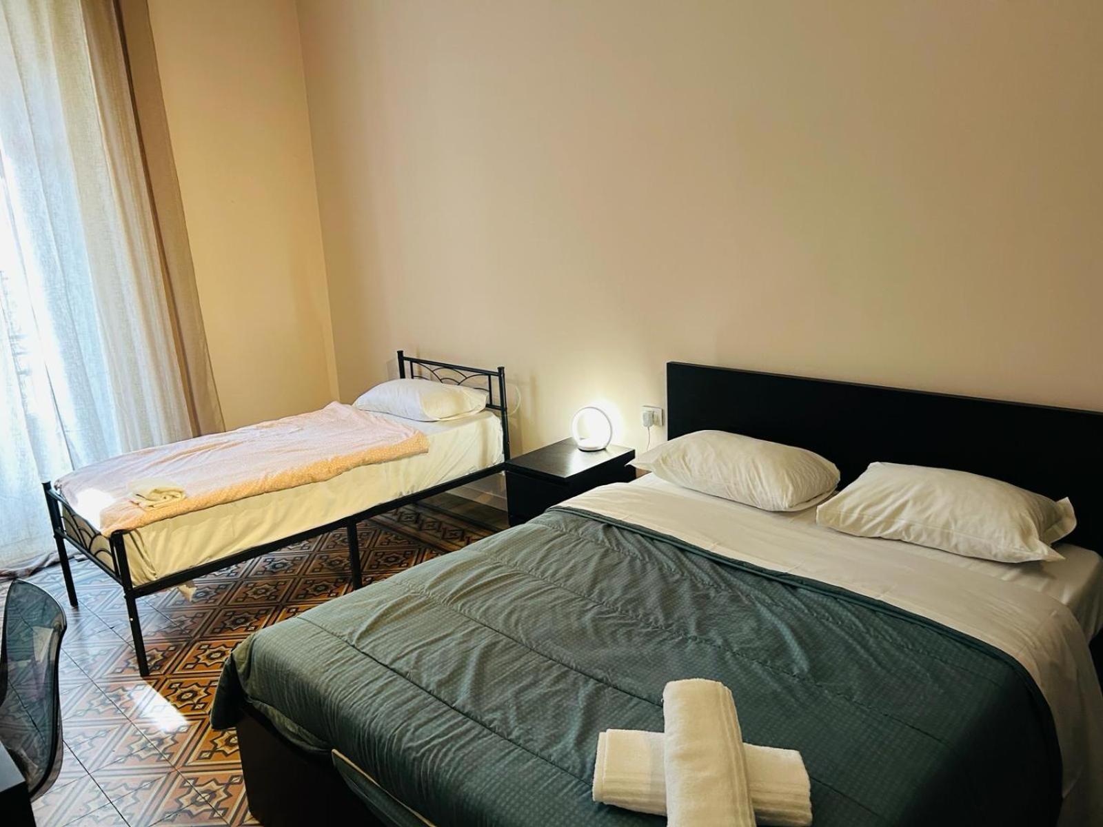 Hostel Boutique Мілан Екстер'єр фото