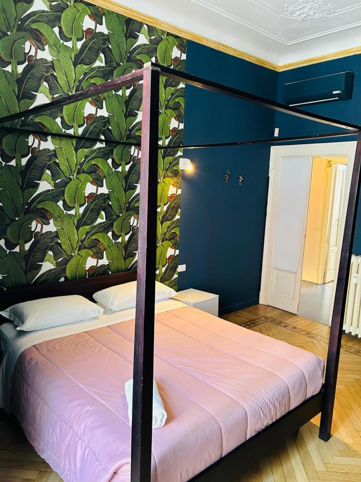 Hostel Boutique Мілан Екстер'єр фото