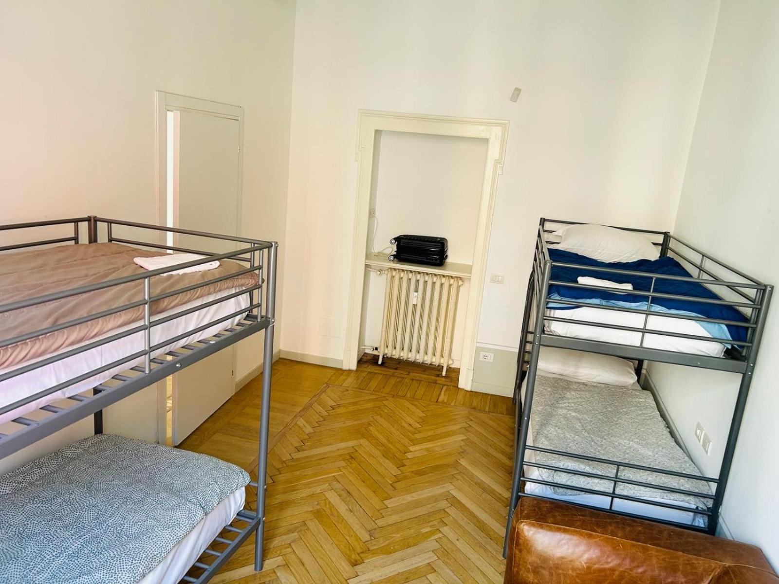 Hostel Boutique Мілан Екстер'єр фото