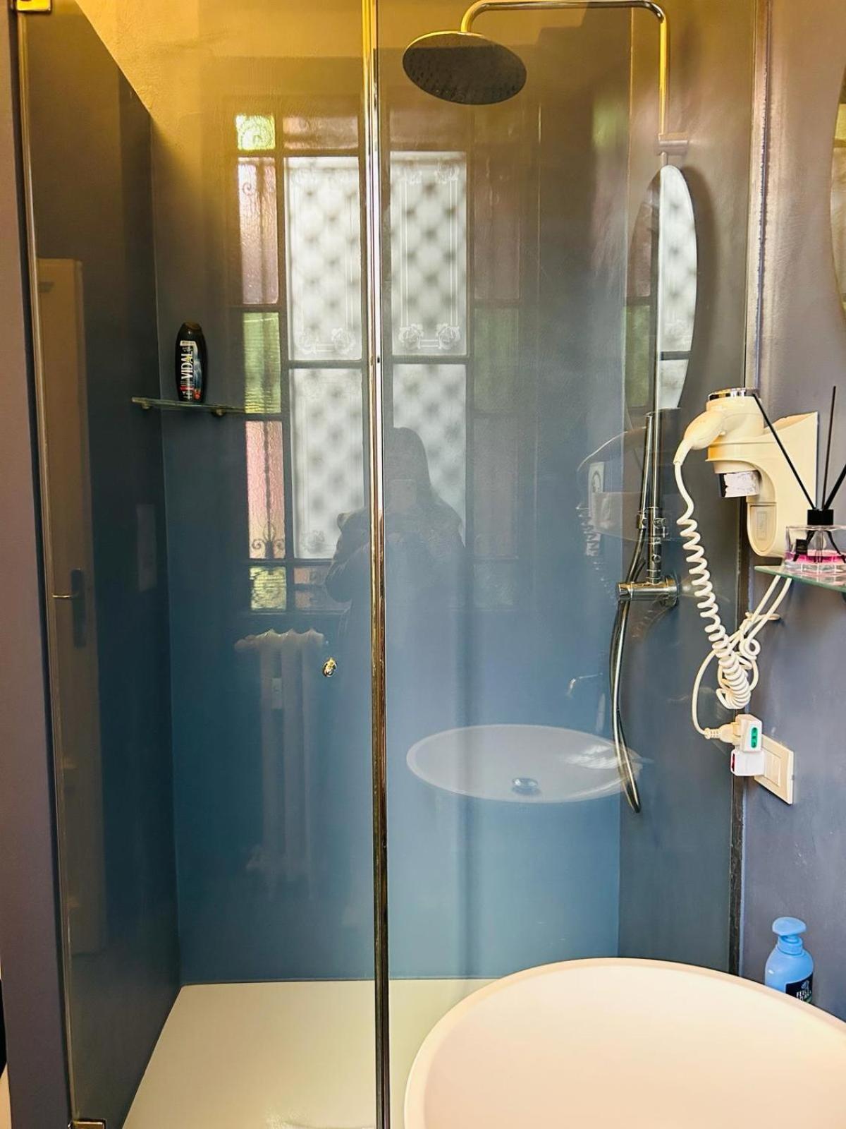 Hostel Boutique Мілан Екстер'єр фото