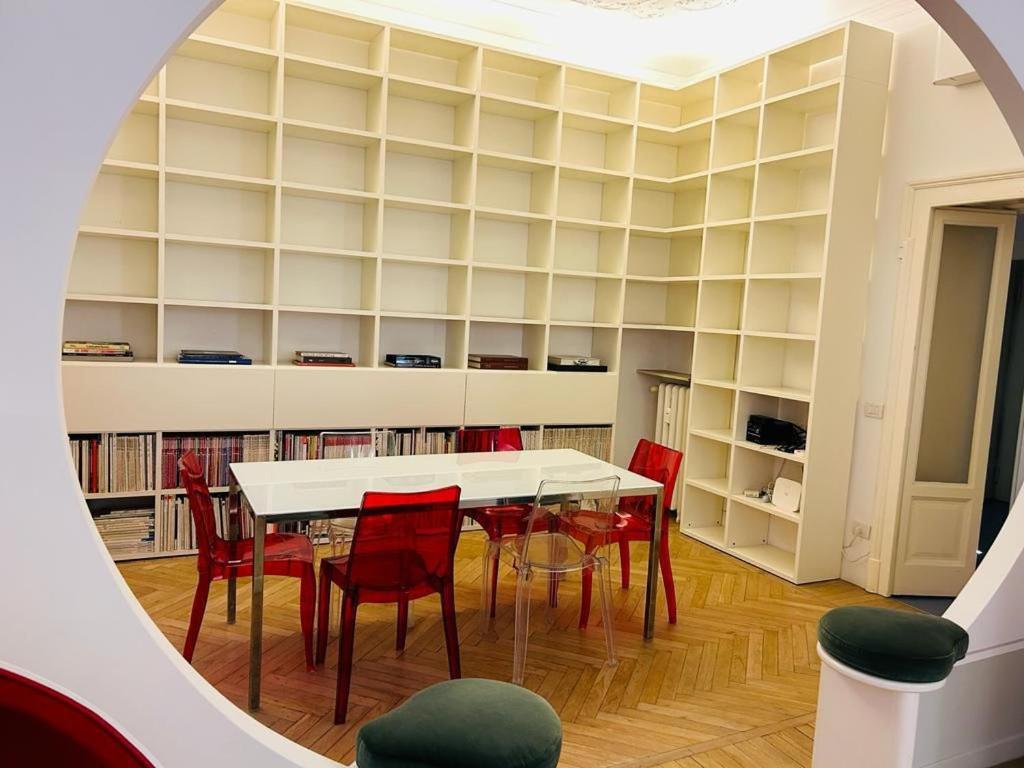 Hostel Boutique Мілан Екстер'єр фото